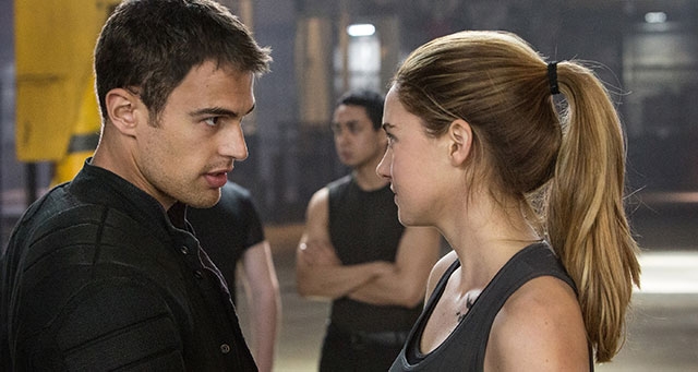 RESENHA: Divergente (Divergent)