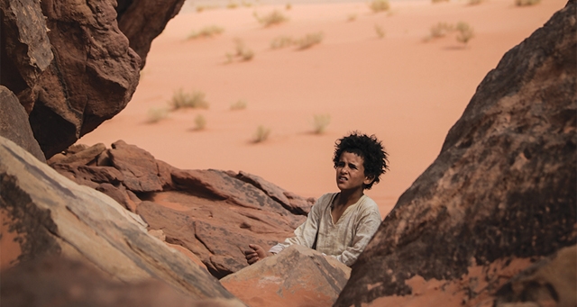 RESENHA CRÍTICA: O Lobo do Deserto (Theeb)